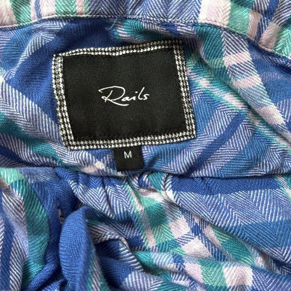 Rails - Cuffed Sleeve Flannel Shirt - Size Medium - Blue/White - Picture 8 of 8